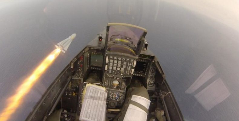Υπάρχει λόγος να διευκολύνουμε την Τουρκία ή μήπως υπάρχει… για να την πιέσουμε στρατιωτικά;