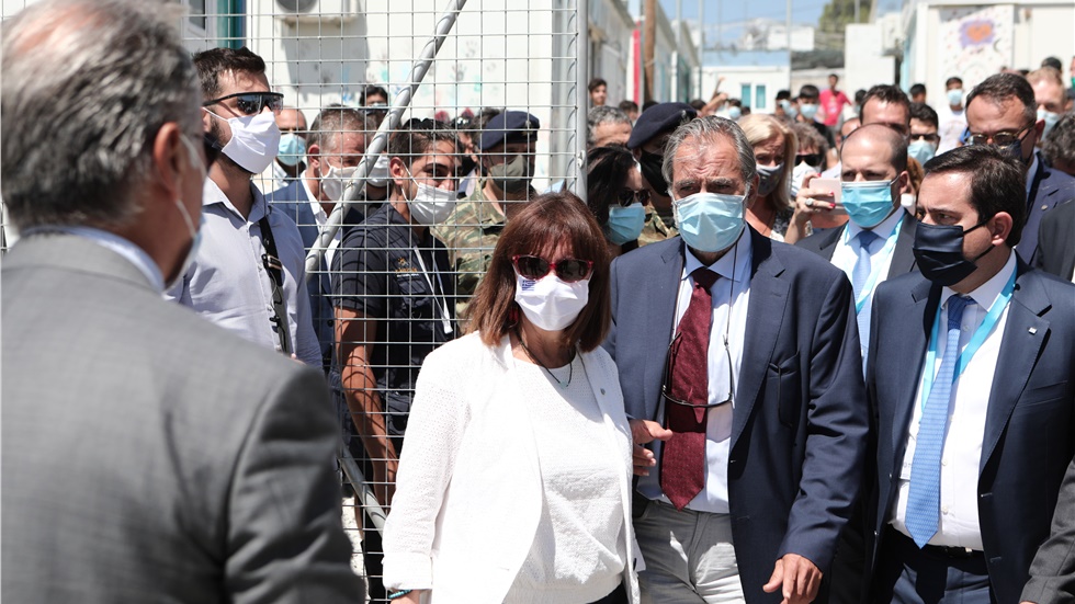 Τι ρόλο παίζει η ΠτΔ; Η περίεργη δήλωση της Σακελλαροπούλου για τους πρόσφυγες