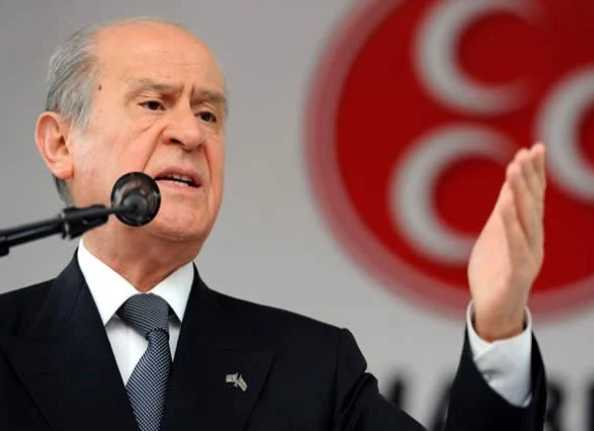 Νέο παραλήρημα Μπαχτσελί: Τους Έλληνες τους περιμένει ο βυθός και οι κοιλιές των ψαριών
