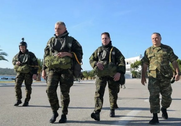 Τους Έλληνες στρατιωτικούς φοβούνται οι Τούρκοι: Τους πολιτικούς τους έχουν “δεδομένους”…