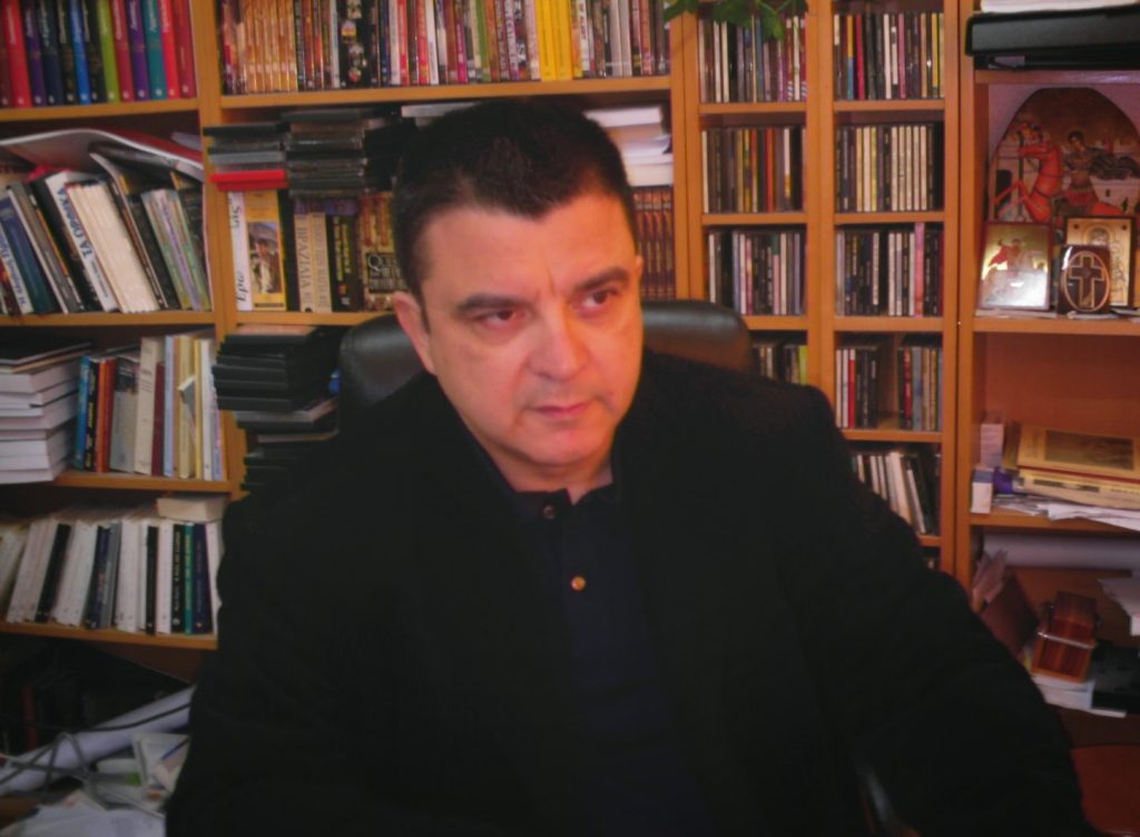 Η έλλειψη εξουσίας των κυβερνήσεων του δημοκρατικού πολιτεύματος και ο σοφός λαός