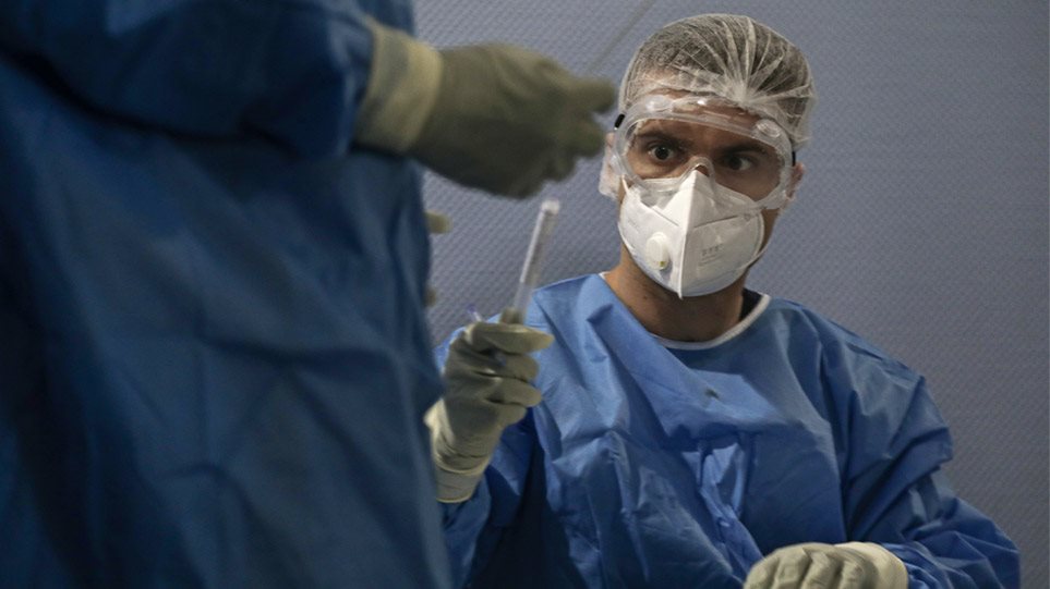 Κορωνοϊός: Συναγερμός στη Χαλκιδική – 50 κρούσματα σε βιομηχανία τροφίμων