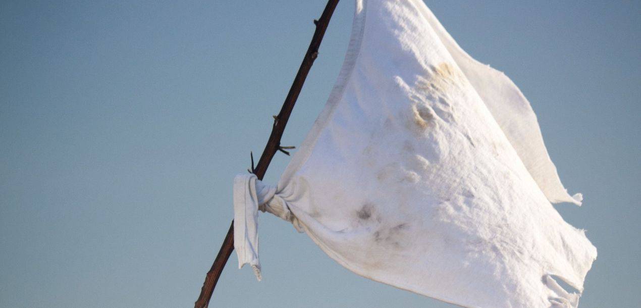 Λευκή σημαία σήκωσε ο Μητσοτάκης – Στα χέρια Σαμαρά – Καραμανλή το μέλλον της πατρίδας