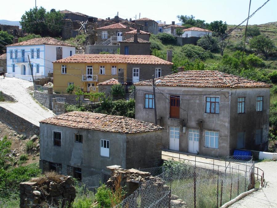 Γιατί δεν μιλά κανένας για την Ίμβρο και την Τένεδο;