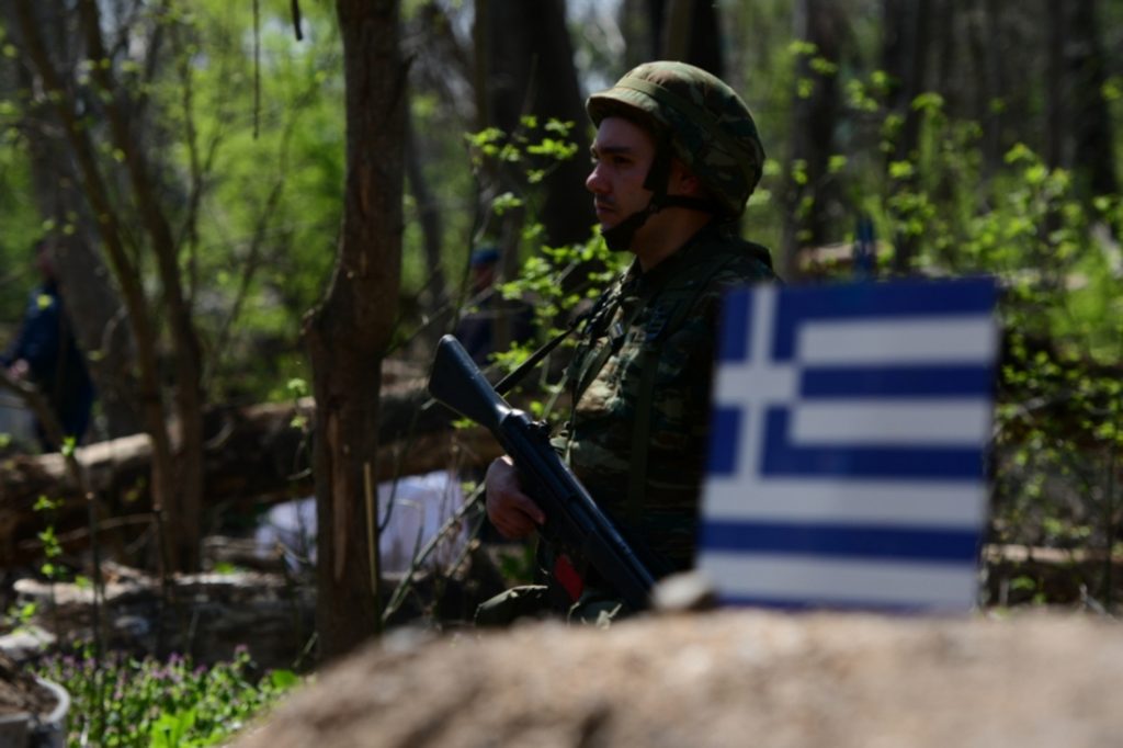 Σε επιφυλακή τέθηκαν οι Ε.Δ. στον Έβρο – Πληροφορίες για ανακλήσεις αδειών αξιωματικών