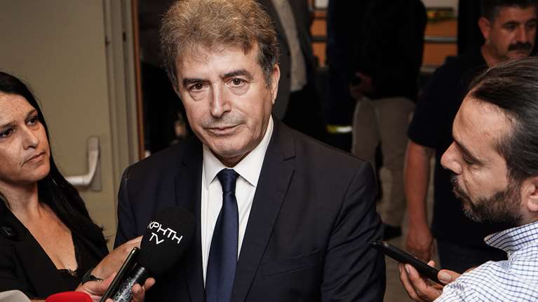 Νίκος Αντωνιάδης : Κύριε Χρυσοχοΐδη, ΕΜΕΝΑ πρώτα !!