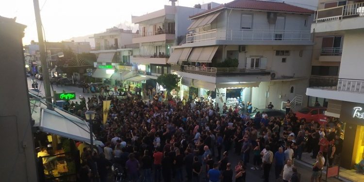 ΕΚΡΗΚΤΙΚΟ ΤΟ ΚΛΙΜΑ ΣΤΗ ΚΡΗΤΗ: “ΑΠΕΛΑΣΗ ΤΩΝ Λ@ΘΡΟΜΕΤΑΝΑΣΤΩΝ ΤΩΡΑ” – ΕΠΕΙΣΟΔΙΑ ΓΥΡΩ ΑΠΟ ΤΟ ΤΖΑΜΙ ΣΤΟ ΤΥΜΠΑΚΙ – Η ΑΣΤΥΝΟΜΙΑ ΚΑΝΕΙ ΡΙΨΗ ΧΗΜΙΚΩΝ.
