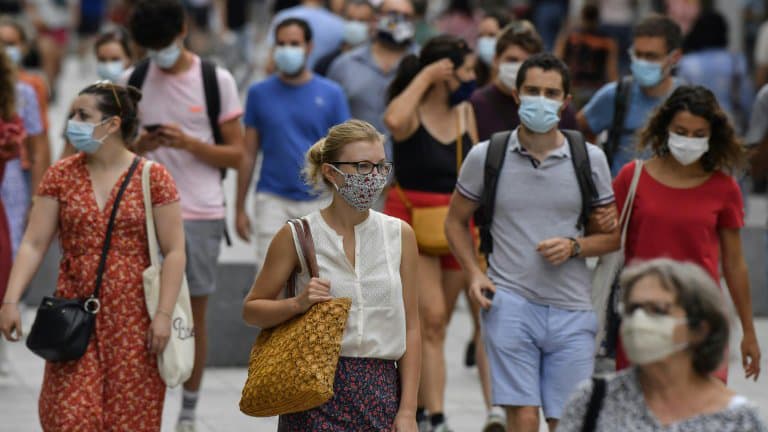 Δεύτερη νίκη της κοινωνίας πολιτών: Δικαστήριο της Lyon απέρριψε το διάταγμα υποχρεωτικής μασκοφορίας.
