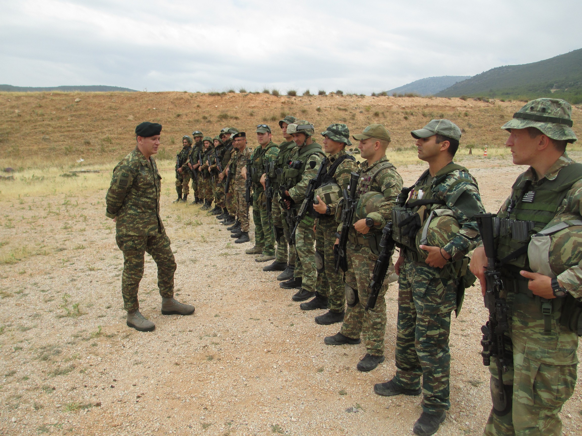Έλληνες εκπαιδευτές των Αρμενίων κομάντος.