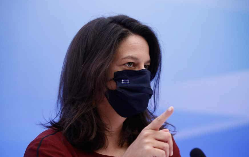 Κεραμέως: «14 Σεπτεμβρίου το άνοιγμα των σχολείων. Να κρατήσουμε πιο πολλές ώρες τα παιδιά στο σχολείο»! (LIVE εικόνα)