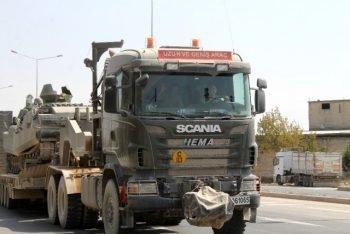 tanklar-suriye-sinirindan-yunanistan-sinirina-13574240_o-350x234 (1)