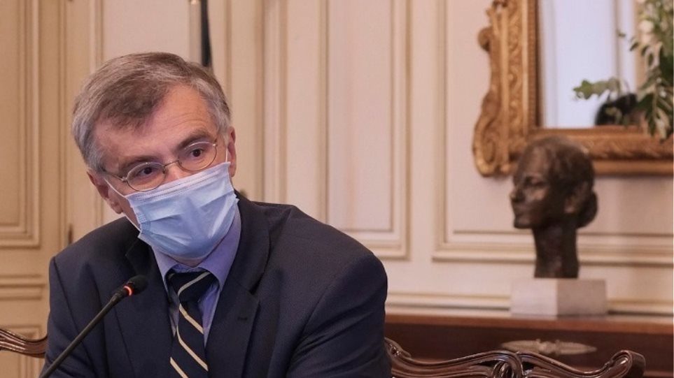 Τσιόδρας: Στο «πορτοκαλί» η Αττική – Πάμε στη λήψη περισσότερων μέτρων