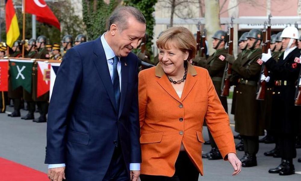 ΕΚΤΑΚΤΟ: Θέλει να “γκριζάρει” το Αιγαίο η Μέρκελ: Το σχέδιο για να μας οδηγήσει εσπευσμένα στη Χάγη