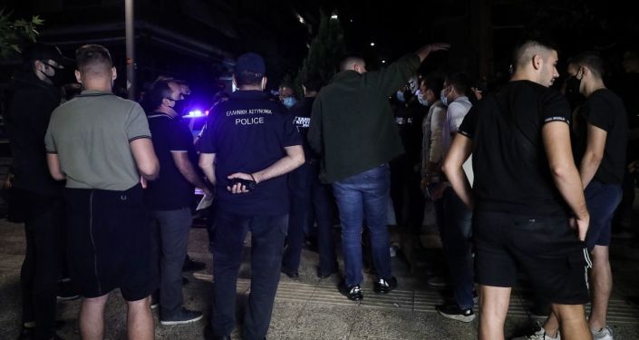 Τούντας: Απαγόρευση κυκλοφορίας τη νύχτα για να περιοριστούν οι νέοι