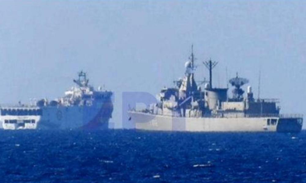 Εικόνα-ντοκουμέντο: Ελληνική φρεγάτα ”εγκλώβισε” το Oruc Reis
