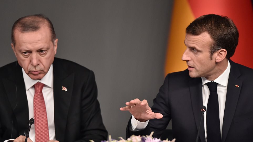 Στο «κόκκινο» οι σχέσεις Γαλλίας – Τουρκίας – Γιατί ο Μακρόν κήρυξε «πόλεμο» στους τζιχαντιστές