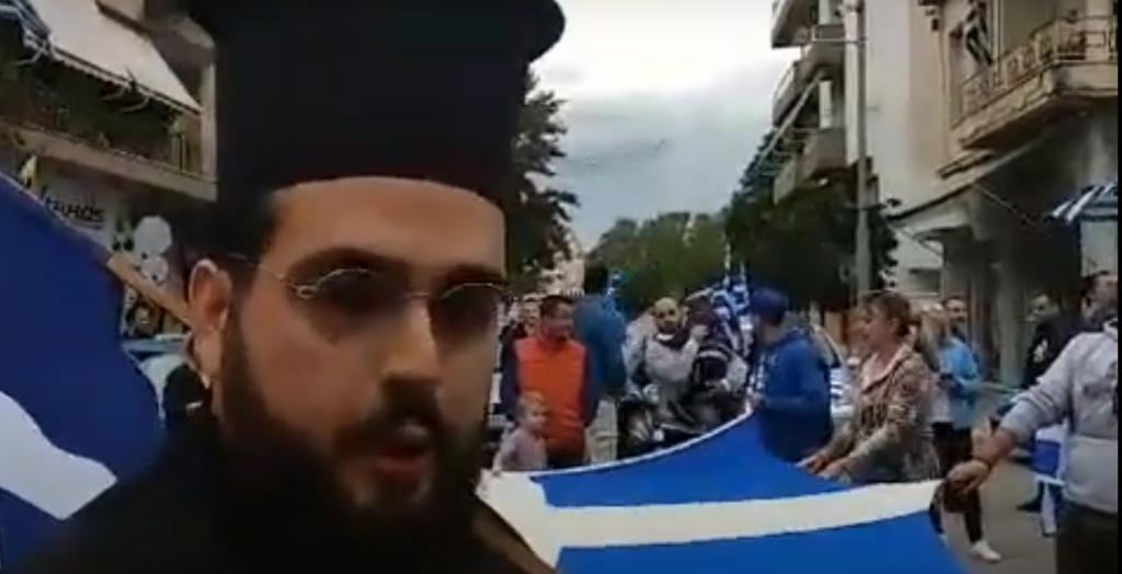 Πολίτες ΠΑΡΕΛΑΣΑΝ! Κουκουλοφόροι ΚΑΙ αστυνομικοί εναντίον τους – Δείτε ΒΙΝΤΕΟ