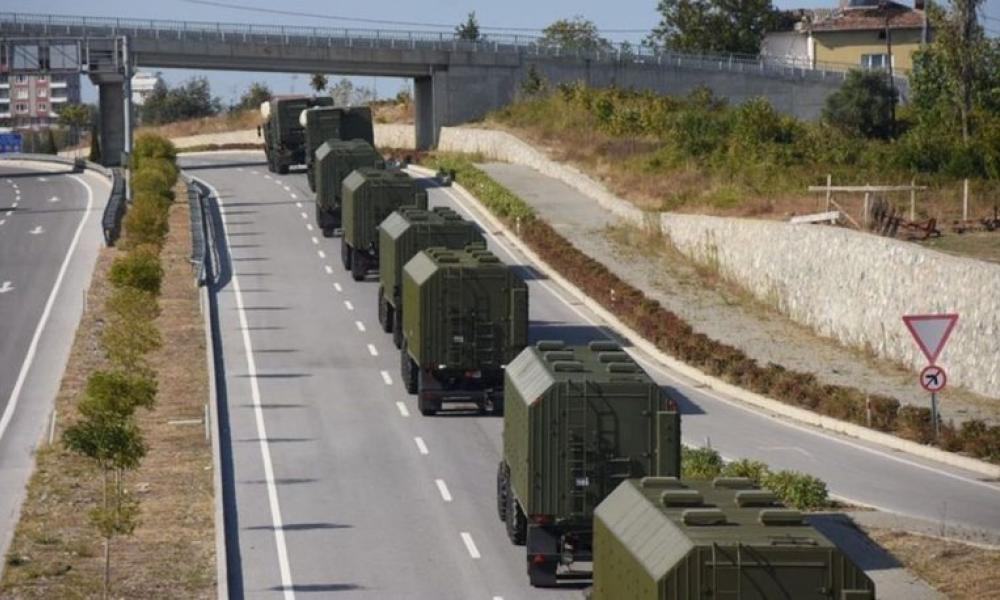 “Τούρκικο φέσι” Ερντογάν στη Ρωσία – Εκβιάζει και δεν πληρώνει για τους S-400
