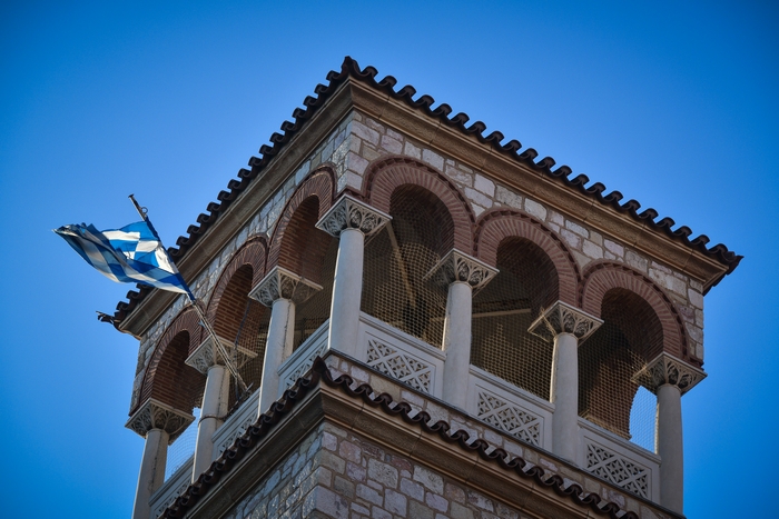 Πανικός σε εκκλησία της Χαλκιδικής μετά από επέμβαση αστυνομικών για να κόψουν πρόστιμα