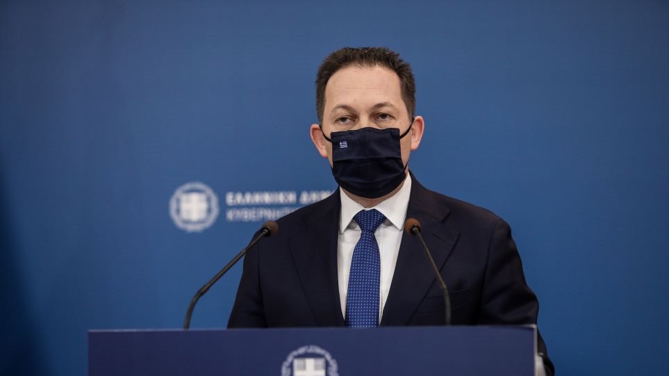 Πέτσας: Με ανοιχτά καταστήματα τα Χριστούγεννα – Πώς θα γίνει η άρση του lockdown