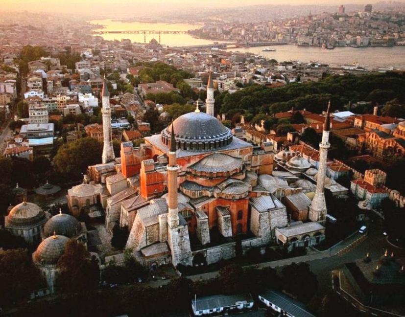 “Πριν αρχίσει ο πόλεμος θα φανεί ένας μεγάλος Σταυρός πάνω από την Πόλη! Και τότε…”