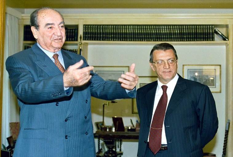 ΑΠΟΣΤΟΛΟΥ : ΤΑ ΠΗΡΕ “ΜΑΖΙ” ΤΑ ΜΥΣΤΙΚΑ ΤΟΥ Ο ΜΕΣΟΥΤ ΓΙΛΜΑΖ;