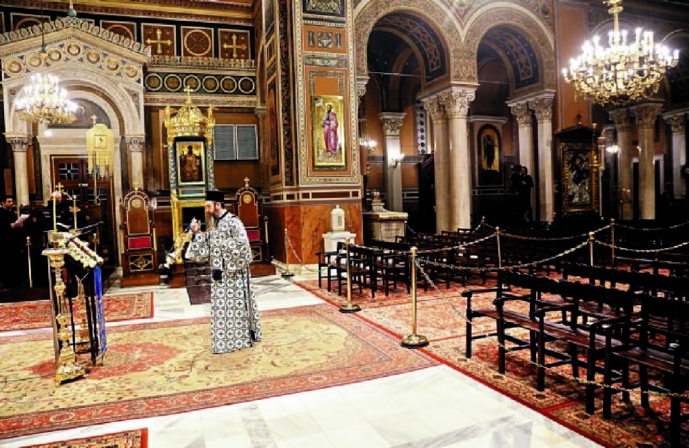 Ανοιχτές επιστολές προς τον πρωθυπουργό και τους Αρχιερείς για το κλείσιμο των ναών για τους πιστούς