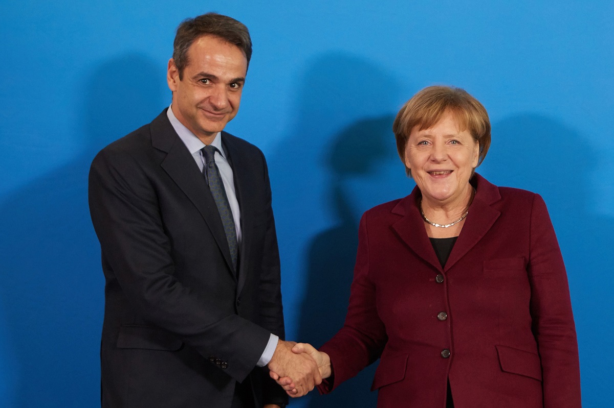 ΕΘΝΙΚΗ ΝΤΡΟΠΗ ΚΑΙ ΑΙΣΧΥΝΗ. Κύριοι Βουλευτές, ιδίως παλαιά στελέχη της ΝΔ. Και αν ισχύουν τα κατωτέρω, θα πρέπει να λεχθεί: ΣΤΑΜΑΤΕΙΣΤΕ ΤΟΝ !!