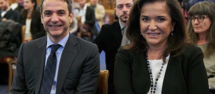 Ν. Μπακογιάννη: Θα υποστηρίξω υποχρεωτικά εμβολιασμό για να μπορείτε να ταξιδέψετε!!!