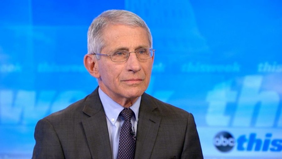 Fauci (ΗΠΑ): Τα παιδιά δεν κολλάνε ούτε μεταδίδουν στους ενήλικες τον κορωνοϊό