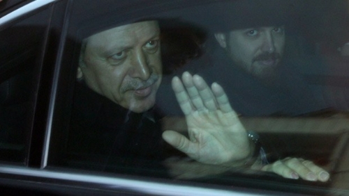 ΕΝΤΟΓΑΝ : ΕΝΑ ΑΓΝΩΣΤΟ ΣΚΟΤΕΙΝΟ ΠΑΡΑΣΚΗΝΙΟ ΠΟΤΙΣΜΕΝΟ ΜΕ ΑΙΜΑ (βίντεο-ομιλία)