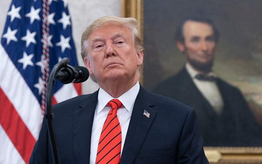 Επιμένει ο Trump ότι κέρδισε τις εκλογές και αποκαλεί «ανόητους» τους ρεπουμπλικανούς πολιτικούς