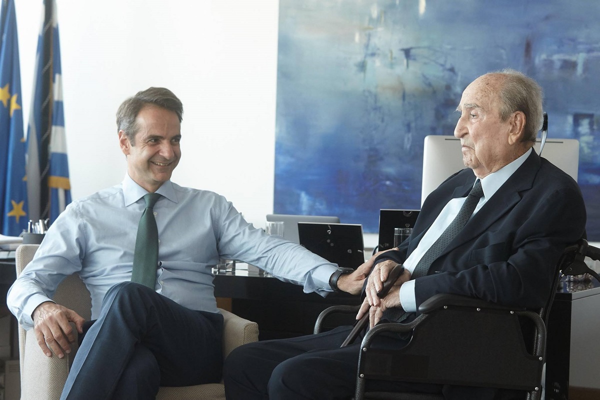 ΑΠΟΣΤΟΛΟΥ : Η ΔΥΝΑΣΤΕΙΑ ΜΗΤΣΟΤΑΚΗ ΔΙΑ ΧΕΙΡΟΣ ΕΛΛΗΝΙΚΟΥ ΛΑΟΥ