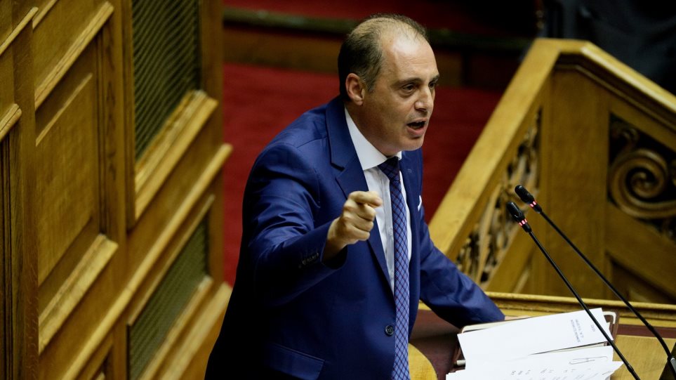 Βελόπουλος: Καλύτερα ψεκασμένος παρά μπολιασμένος με κάθε Χασάν!