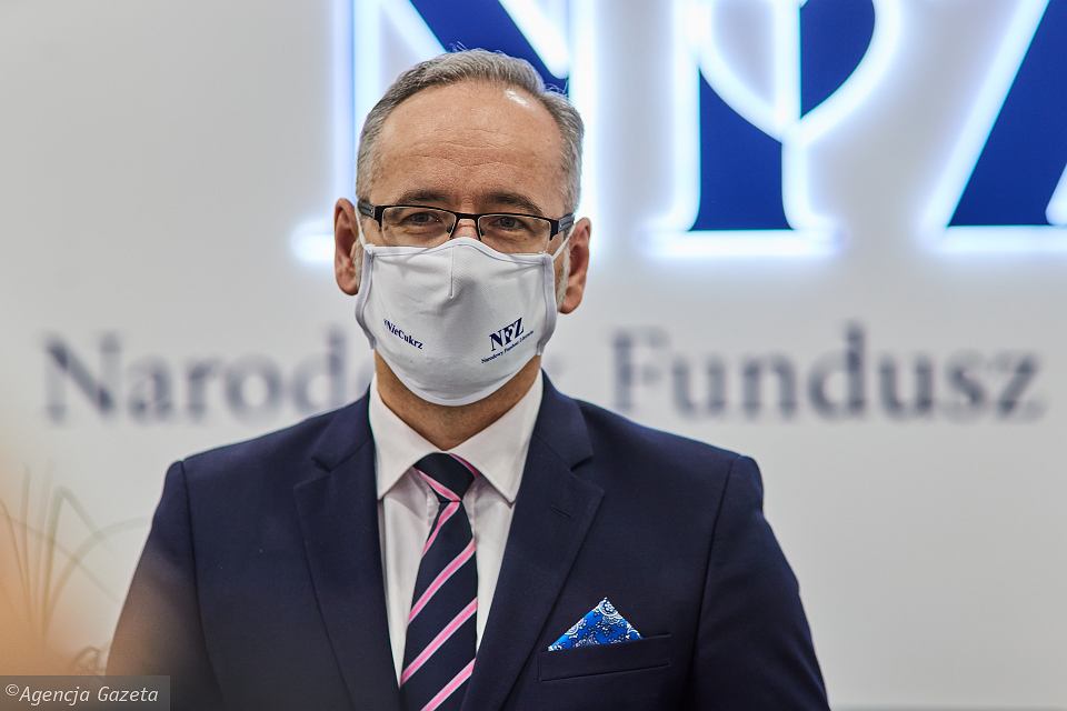 Πολωνός Υπουργός Υγείας: «Εθελοντικός ο εμβολιασμός, αλλά στους εμβολιασμένους ενδέχεται να μην υπάρχουν περιορισμοί»
