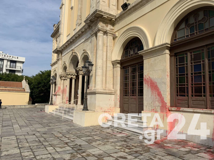 Ηράκλειο: Βανδάλισαν τον Μητροπολιτικό Ναό του Αγίου Μηνά.