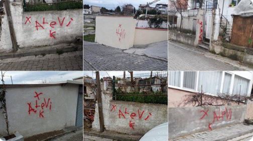 Τουρκία: σφράγισαν με σταυρό και την επιγραφή Alevis τα σπίτια Αλεβιτών στην Τουρκία. Τους πάνε για νέο πογκρόμ;