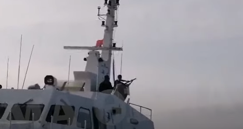 Νέα ΒΙΝΤΕΟ από το επεισόδιο στα Ίμια! Τούρκοι φαίνονται να οπλίζουν πολυβόλο απειλώντας ελληνικά σκάφη!