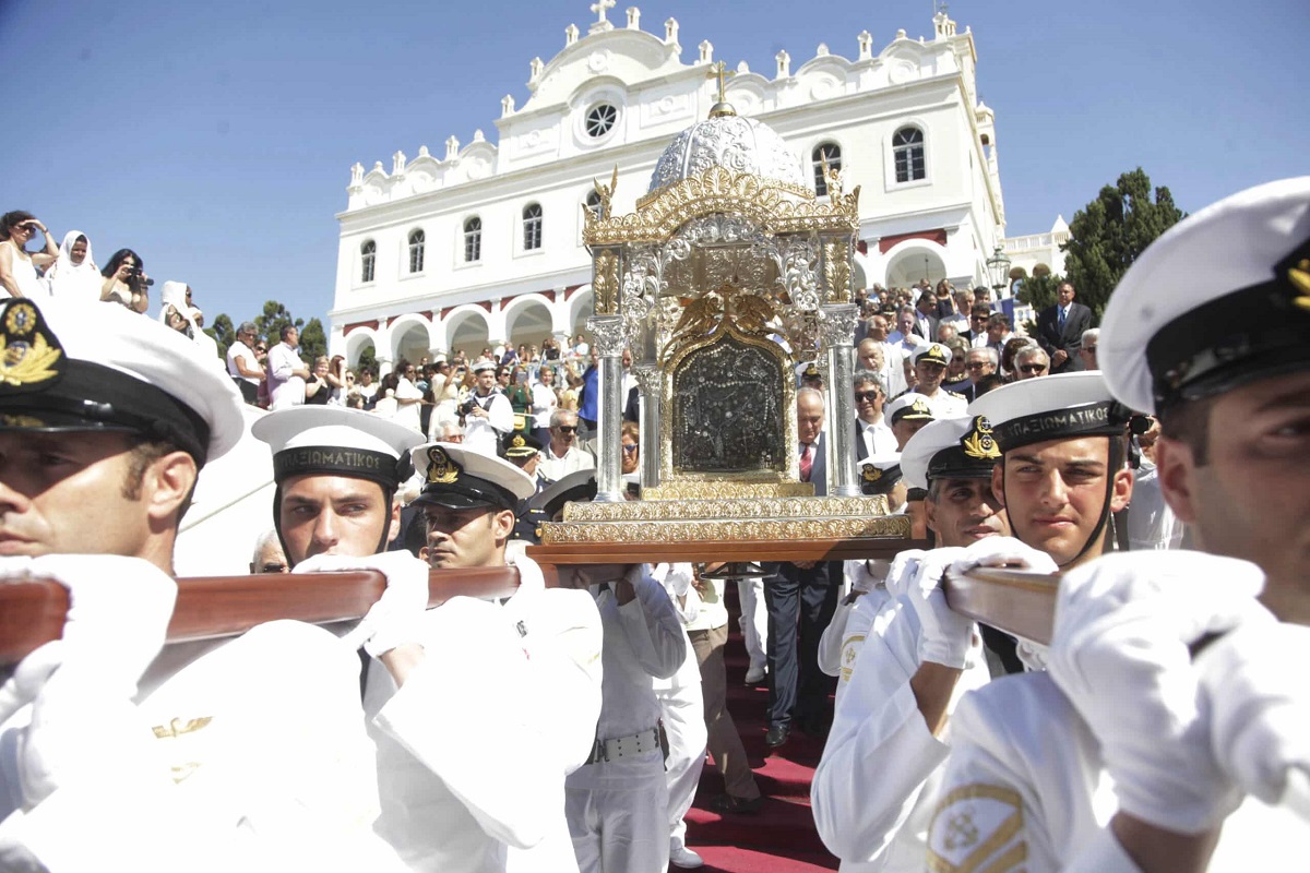 Διονύσης Μακρῆς : Κάντε τώρα λιτανεῖες γιὰ νὰ φύγει τὸ κακό καὶ νὰ φράξουν τὰ στόματα τῶν ἄθεων