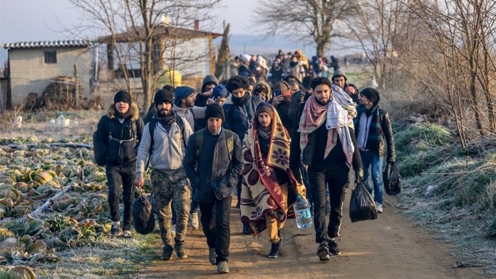 Πληρώνουμε και φόρους για… λαθρομετανάστες!!!