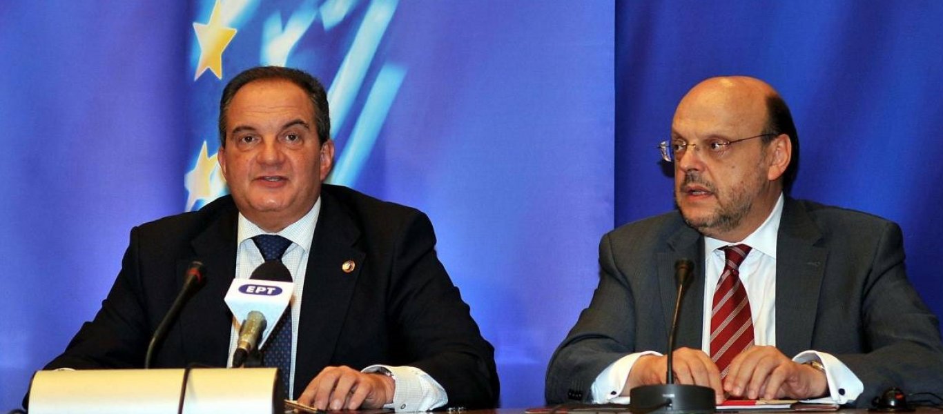 Σφοδρή επίθεση από την «καραμανλική πτέρυγα» κατά Κ.Μητσοτάκη: «Ανόητος! Ανεπαρκής! Επηρμένος!» – Ποιος το έγραψε