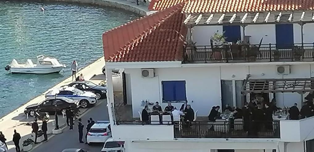 Ο επικοινωνιακός αντιπερισπασμός Ικαρίας τύπου Μακρόν: Αντί να ζητείται η κατάργηση των μέτρων μετατόπιση κριτικής στην απαίτηση ευλαβικής τήρησης αυτών..