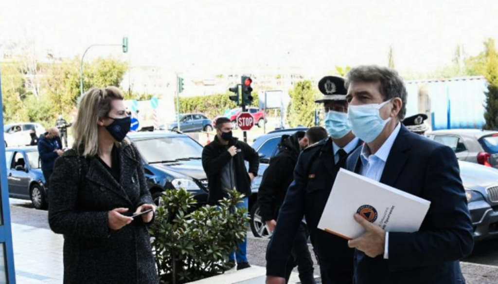 Χρυσοχοϊδης: Σας καταλαβαίνουμε αλλά θα φάτε πρόστιμα χωρίς προειδοποίηση – «Οργή» με το ΒΙΝΤΕΟ