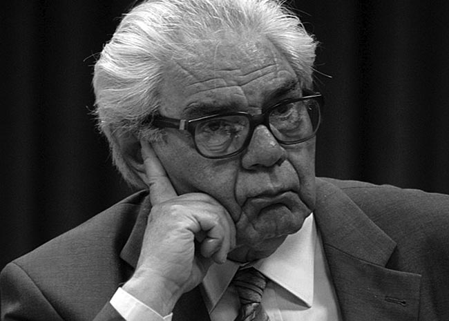 Γ. Κασιμάτης : Οι λαοί βρίσκονται σε ύπνο βαθύ
