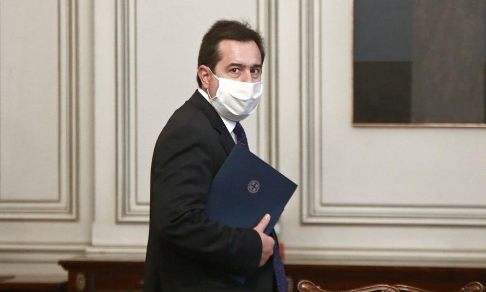 Τα ”άκουσε” & στην Αλεξανδρούπολη ο Μηταράκης – Οργή πολιτών: ”Οι μετανάστες τρώνε τζάμπα & εμείς πεινάμε” – Βίντεο