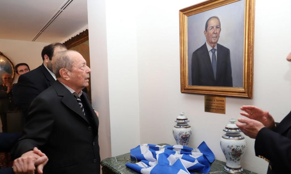 Συγκλονίζει ο ”νέος Αβέρφωφ” Ιάκωβος Τσούνης: ”Δίχως πατρίδα, ούτε ο πλούτος, ούτε η δόξα ούτε οι χαρές υπάρχουν” – Βίντεο