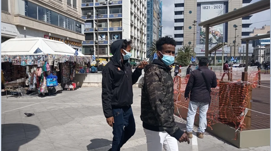 Με ενθουσιασμό πολίτες του Μπαγκλαντές πλημμύρισαν την Αθήνα