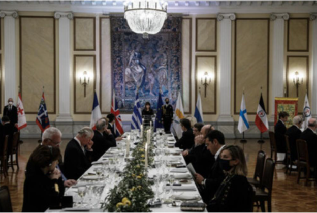 Αποστόλου : Υπερβήκατε τα όρια κ. Σακελλαροπούλου…