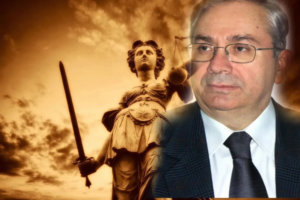 Εισαγγελέας:Τι πρέπει να κάνεις όταν οι αστυνομικοί σε χτυπάνε με κλομπ.