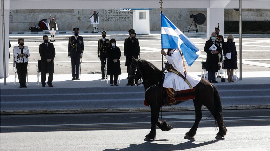 Της Μαρίας Νεγρεπόντη-Δελιβάνη* – ΚΑΠΟΙΕΣ ΗΧΗΡΕΣ ΠΑΡΑΛΕΙΨΕΙΣ ΣΤΗΝ ΠΑΡΕΛΑΣΗ